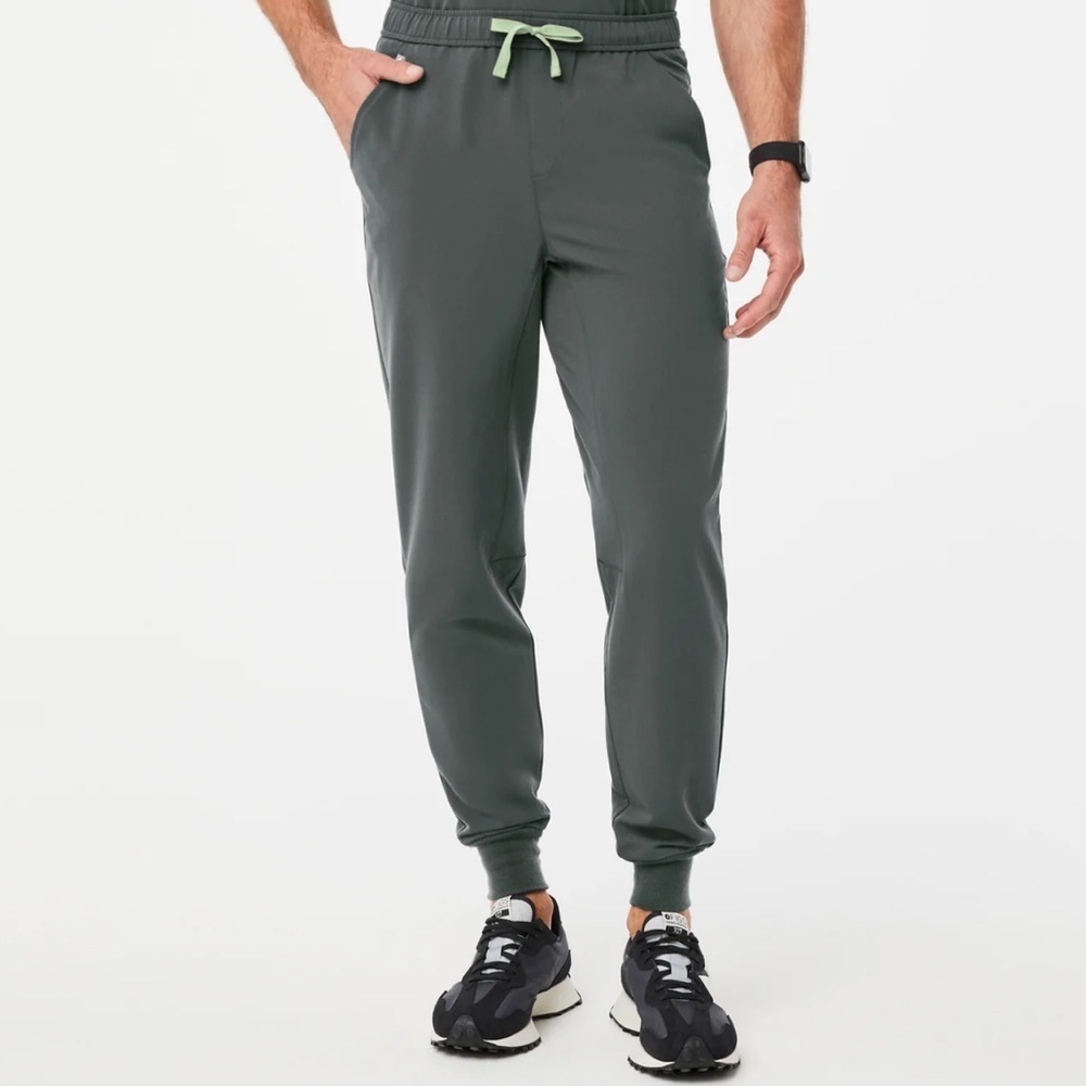 Figs Men's Tansen Jogger Scrub Pants in Bonsai Sz XL Short Pull-on Comfort